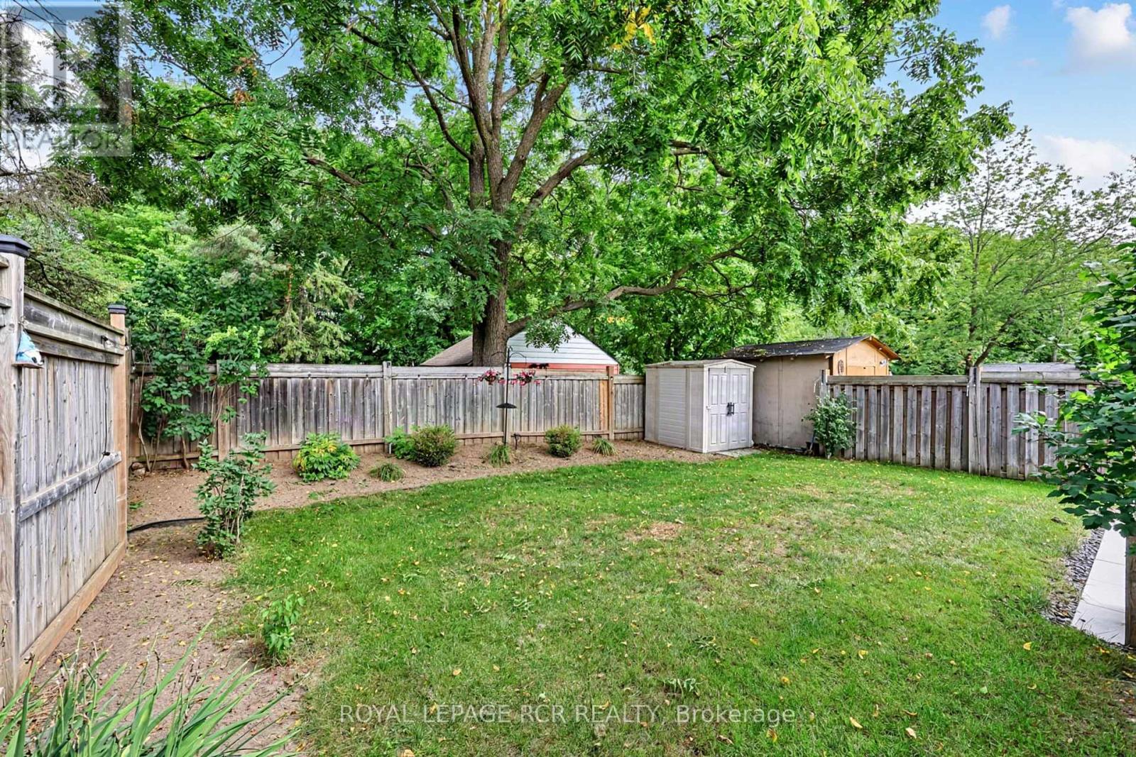 5 Borland Crescent Property Photo 37