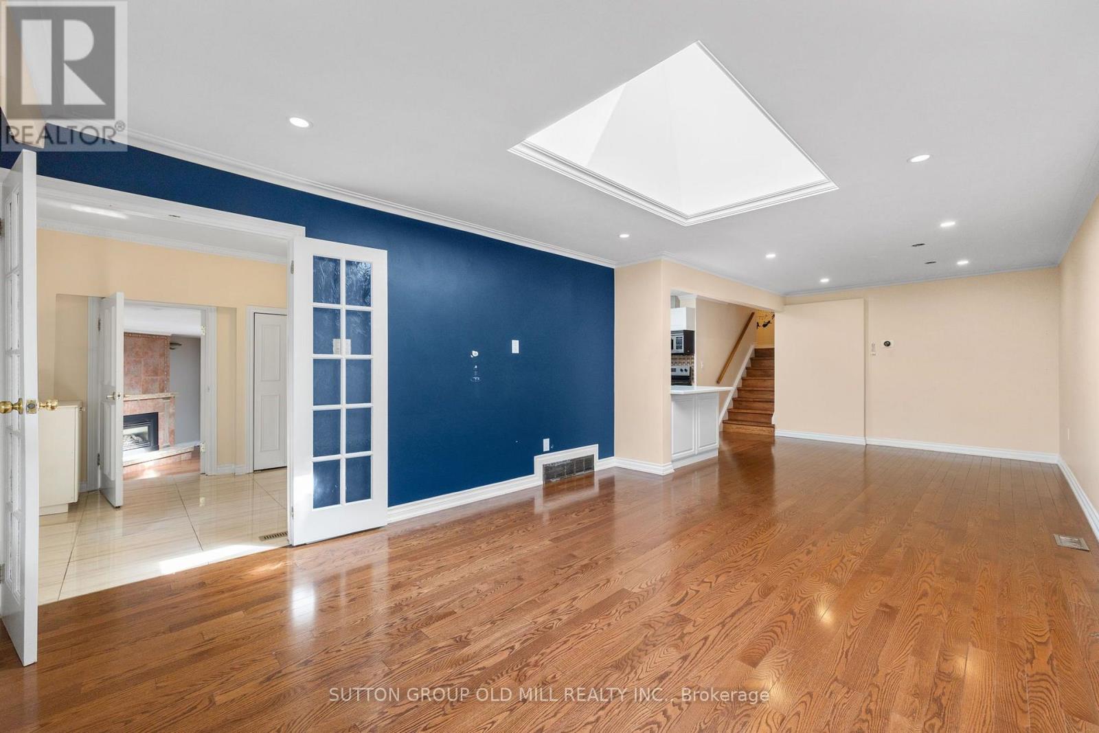 2 Leita Court Property Photo 5