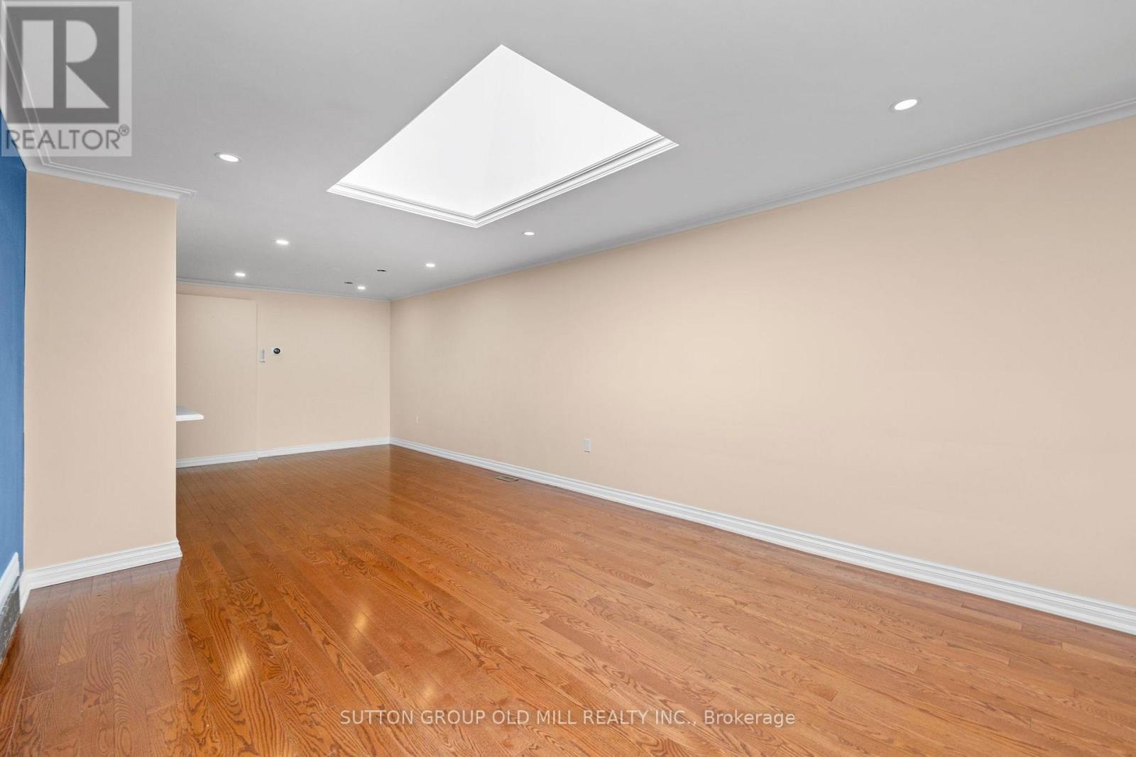 2 Leita Court Property Photo 6