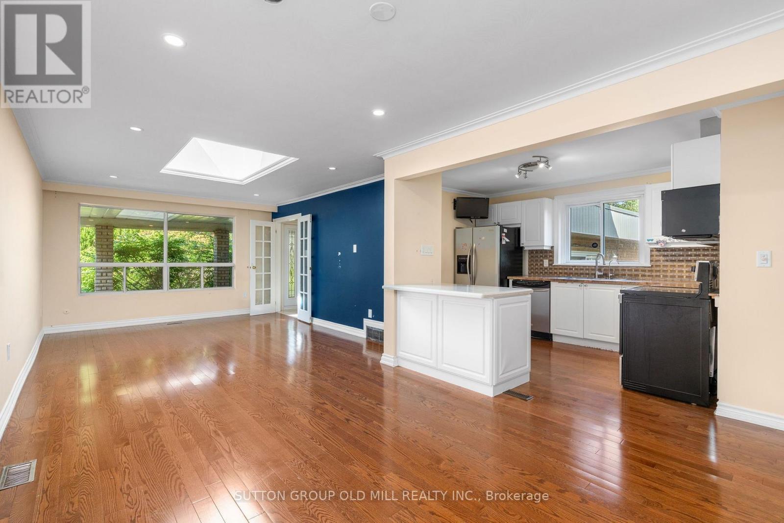 2 Leita Court Property Photo 7