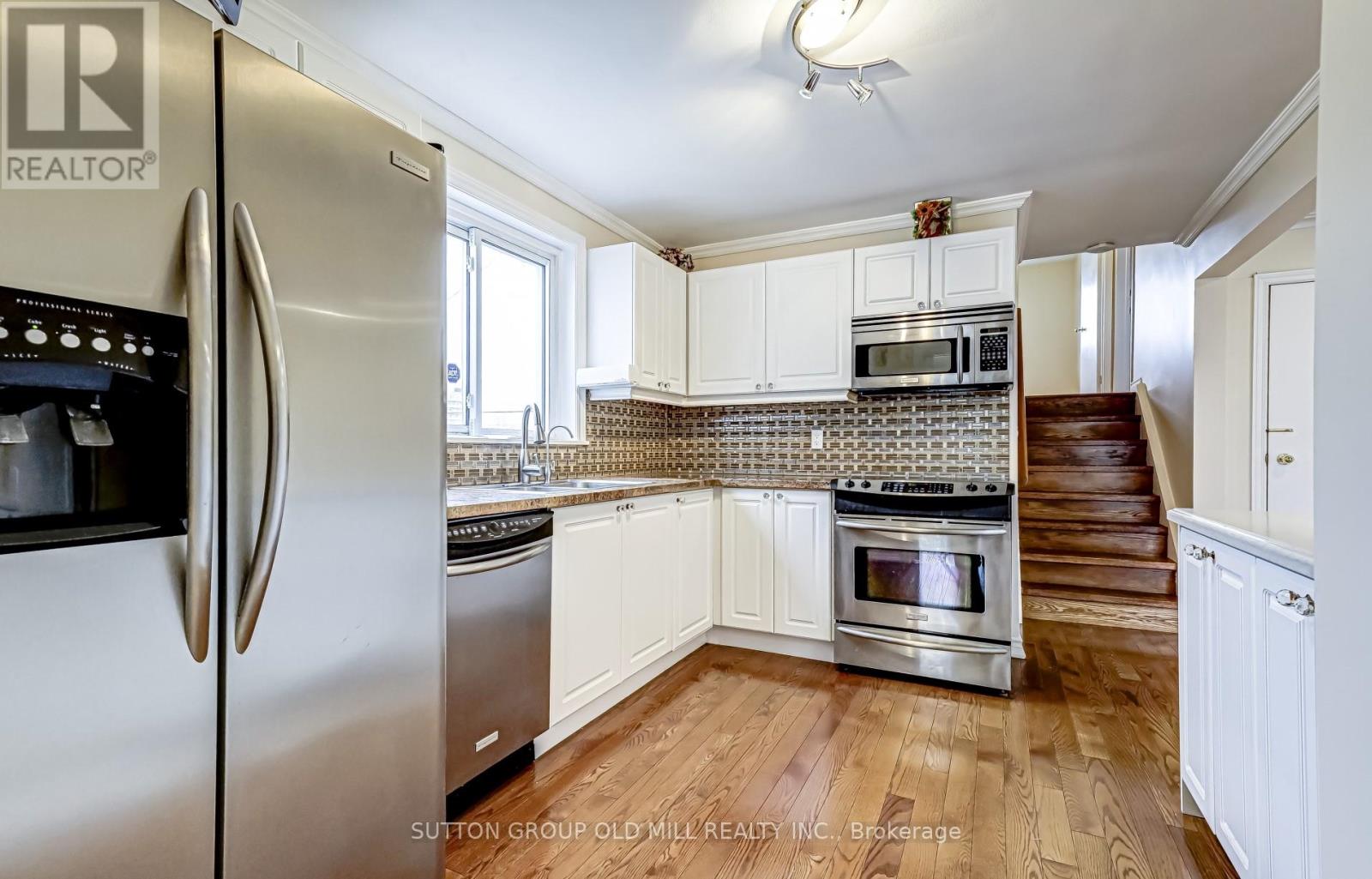 2 Leita Court Property Photo 9
