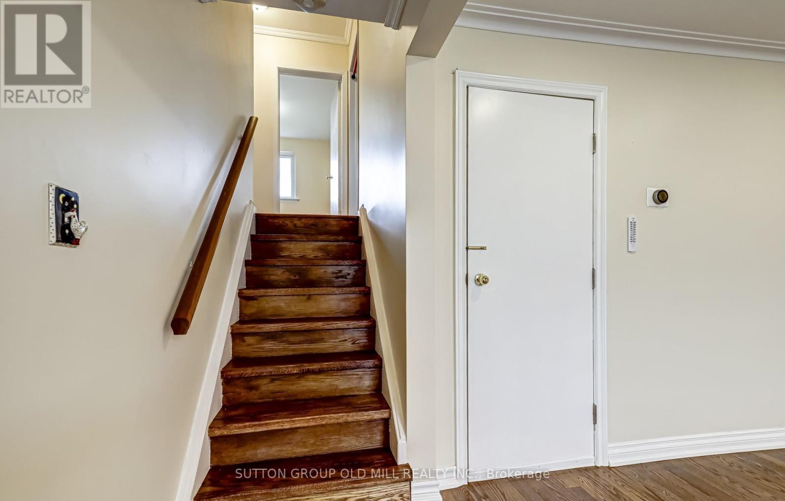 2 Leita Court Property Photo 11