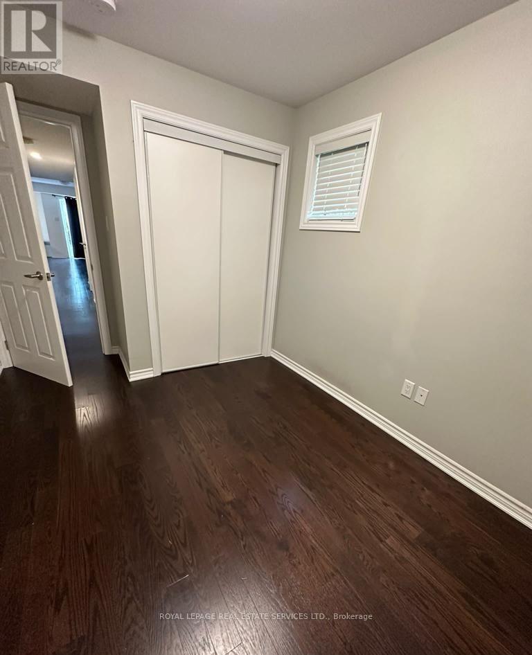 57 - 2441 Greenwich Drive Property Photo 11