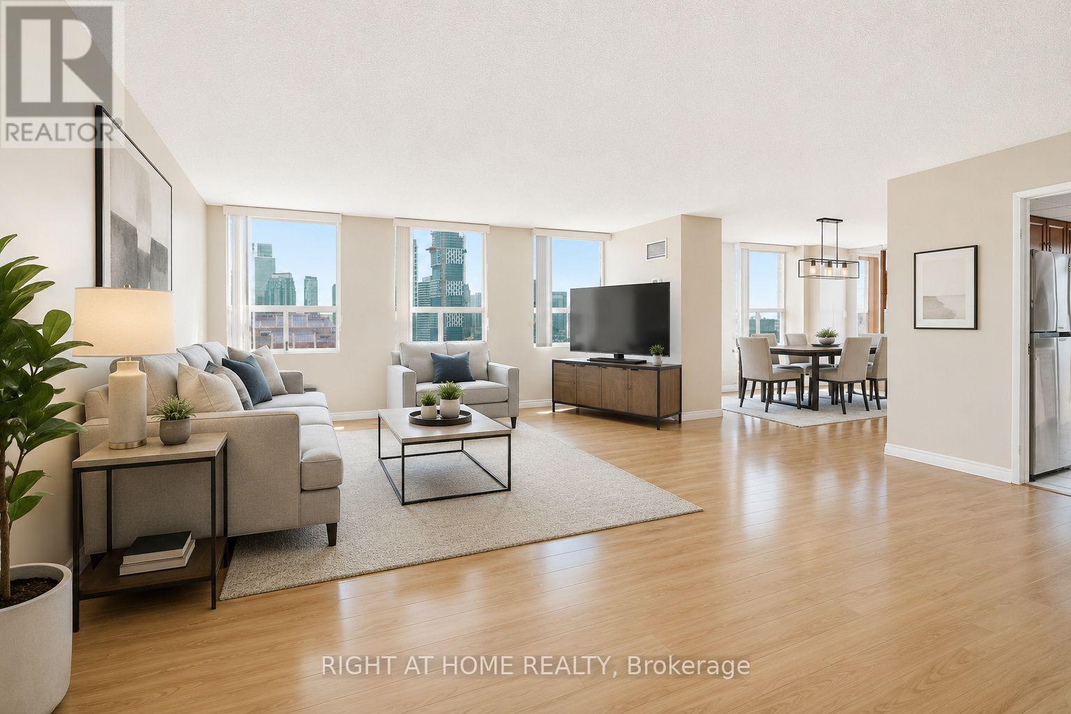2507 - 3650 Kaneff Crescent Property Photo 1