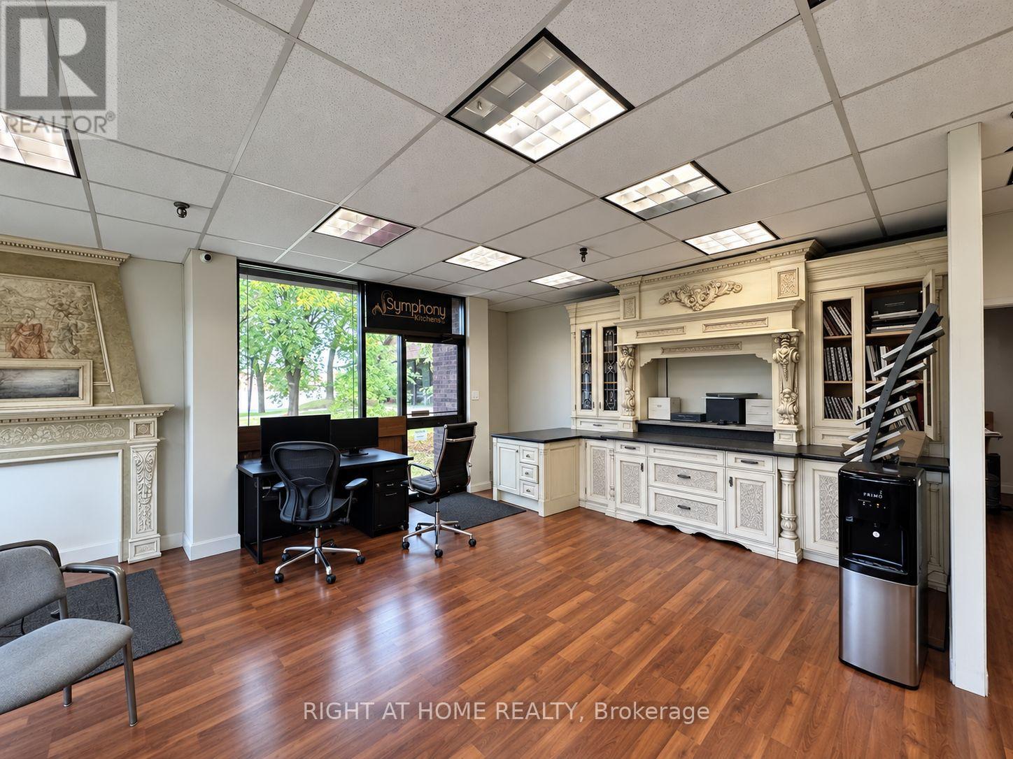 18 - 80 Galaxy Boulevard W Property Photo 4