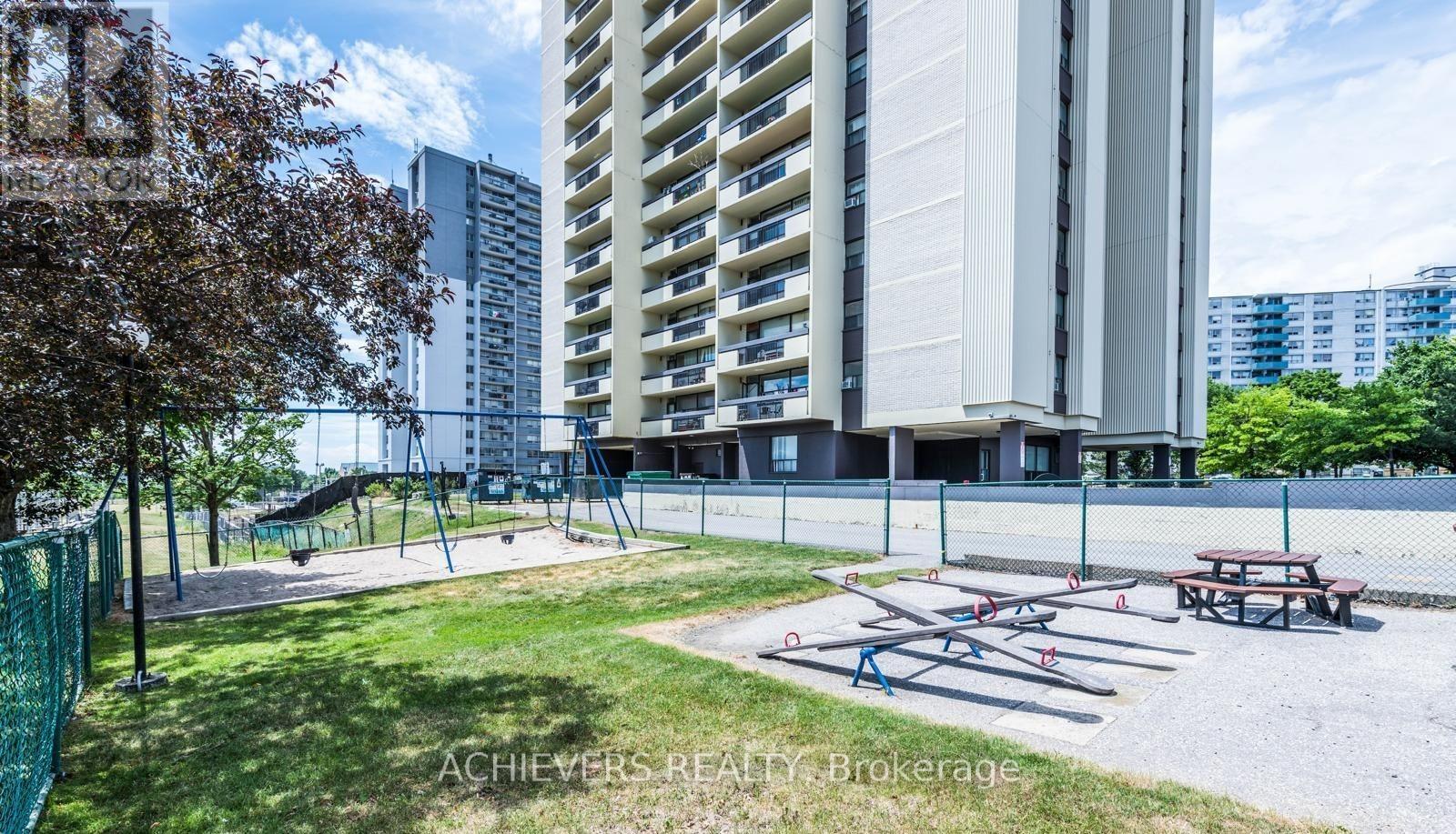 1004 - 1455 Lawrence Avenue W Property Photo 3