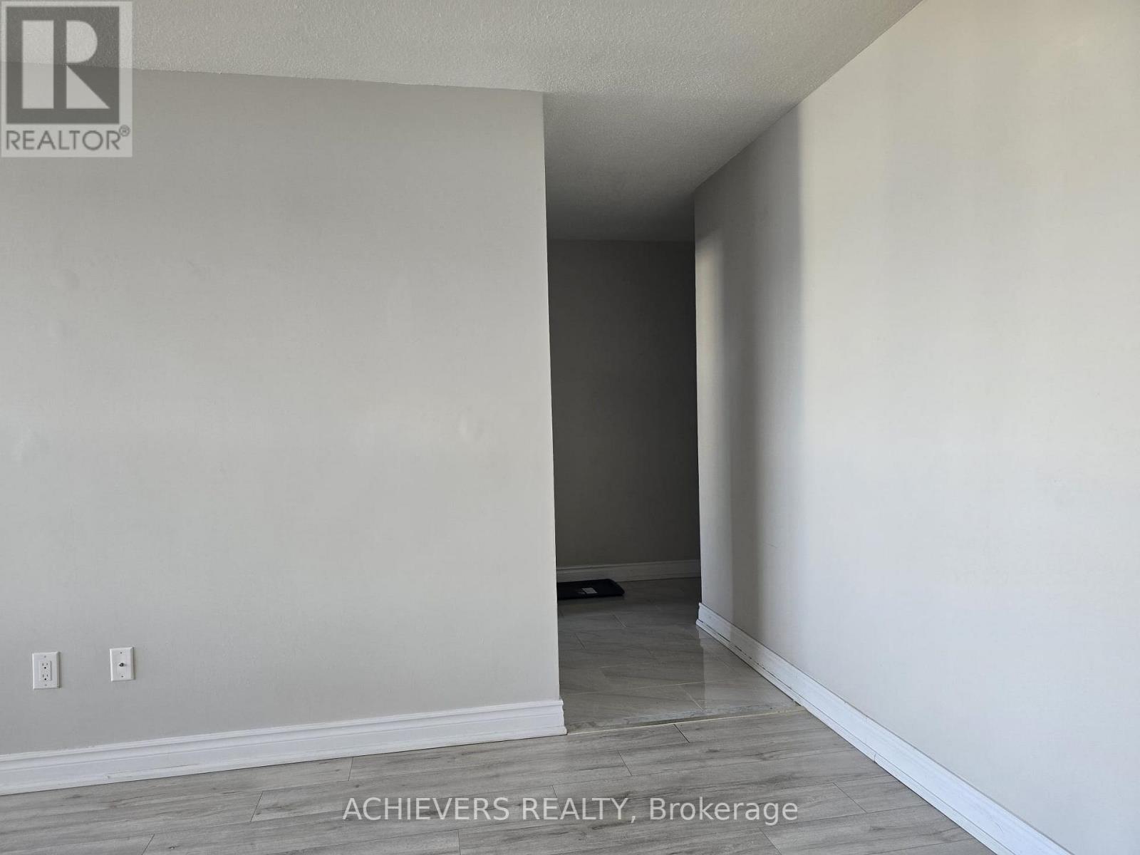 1004 - 1455 Lawrence Avenue W Property Photo 21