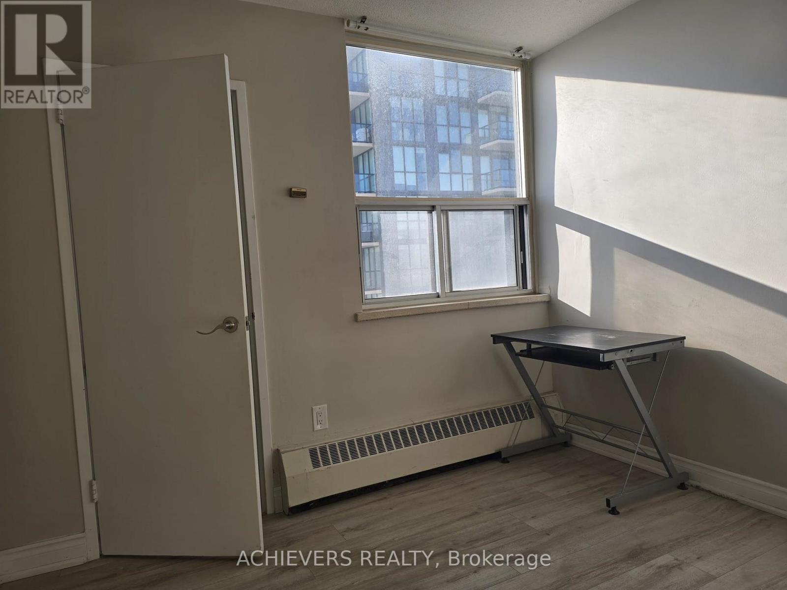 1004 - 1455 Lawrence Avenue W Property Photo 23