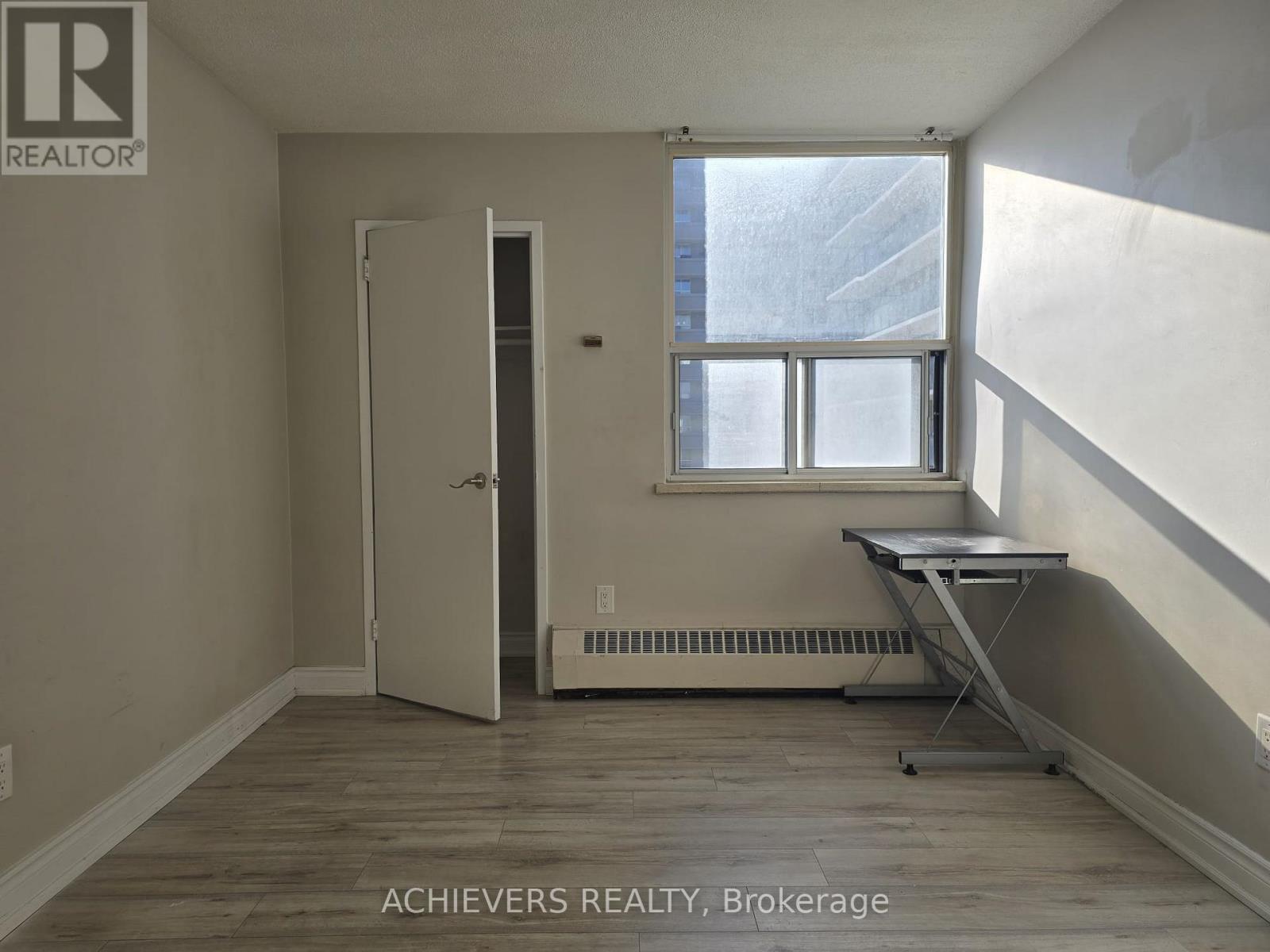 1004 - 1455 Lawrence Avenue W Property Photo 27