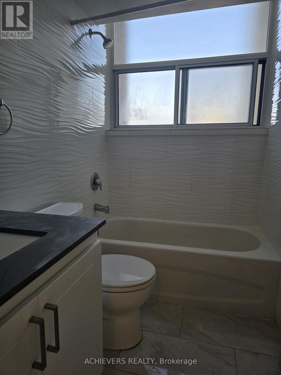 1004 - 1455 Lawrence Avenue W Property Photo 28