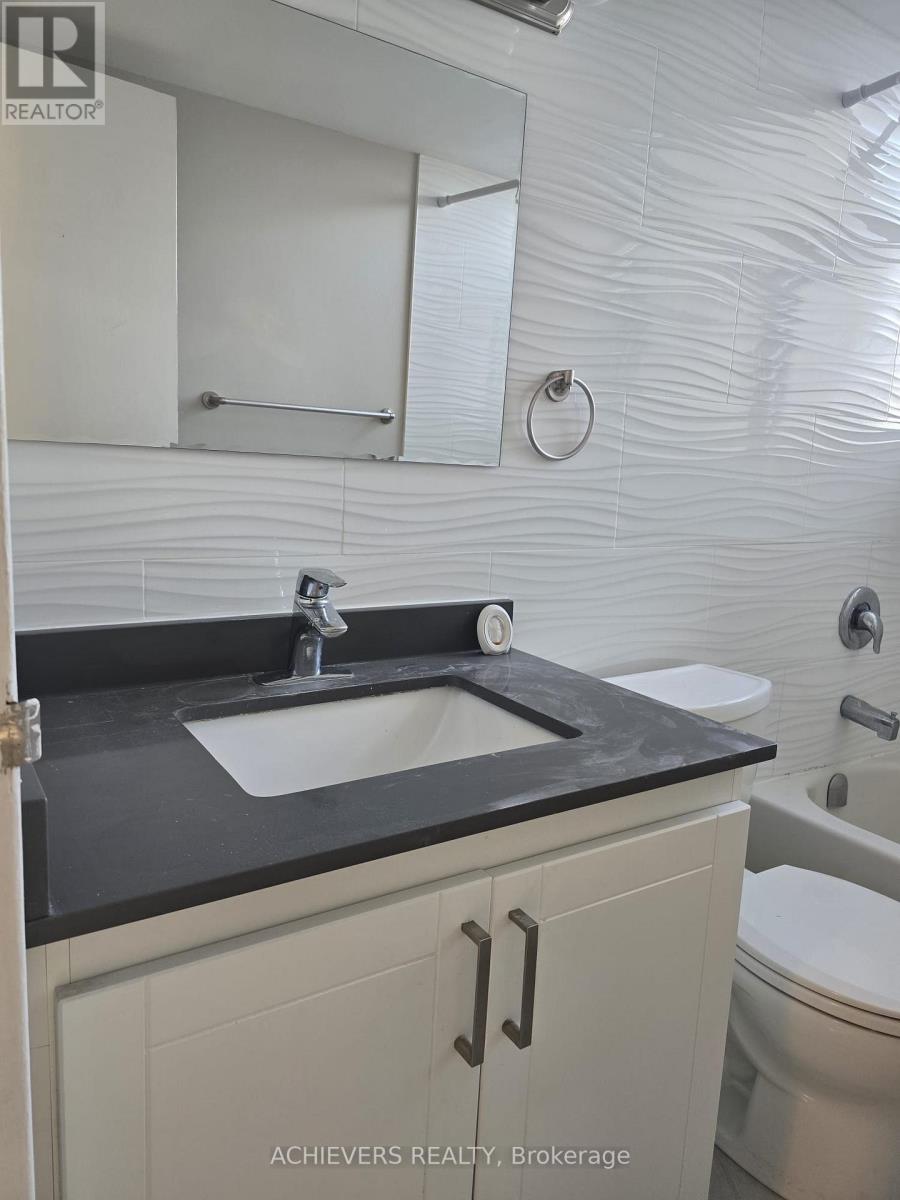 1004 - 1455 Lawrence Avenue W Property Photo 30