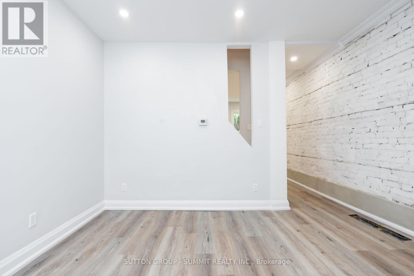 100 Rosethorn Avenue Property Photo 6