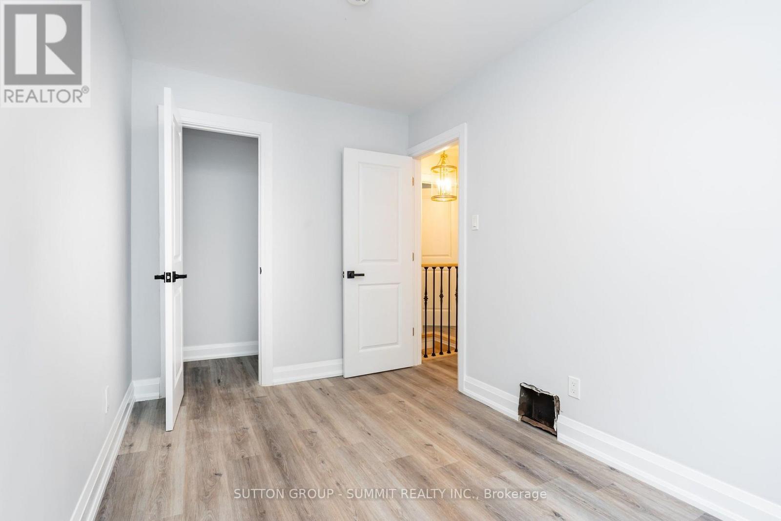100 Rosethorn Avenue Property Photo 21