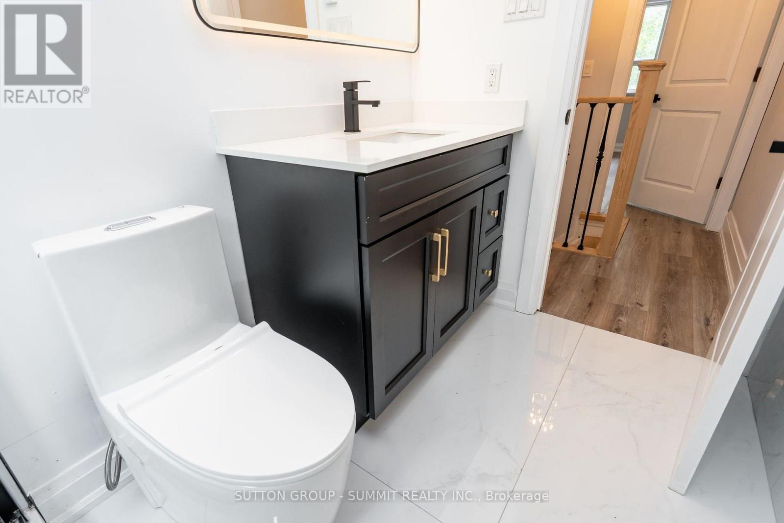 100 Rosethorn Avenue Property Photo 25