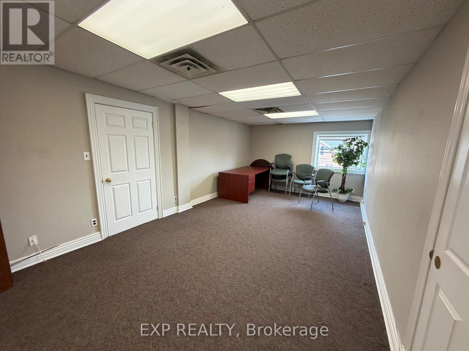 10 - 109 Broadway Property Photo 4