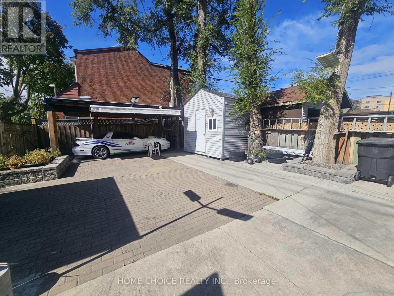 1232 Jane Street Property Photo 9