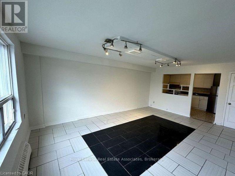 1 - 3071 Hurontario Street Property Photo 1