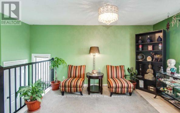 Upper - 2538 Weston Road Property Photo 8