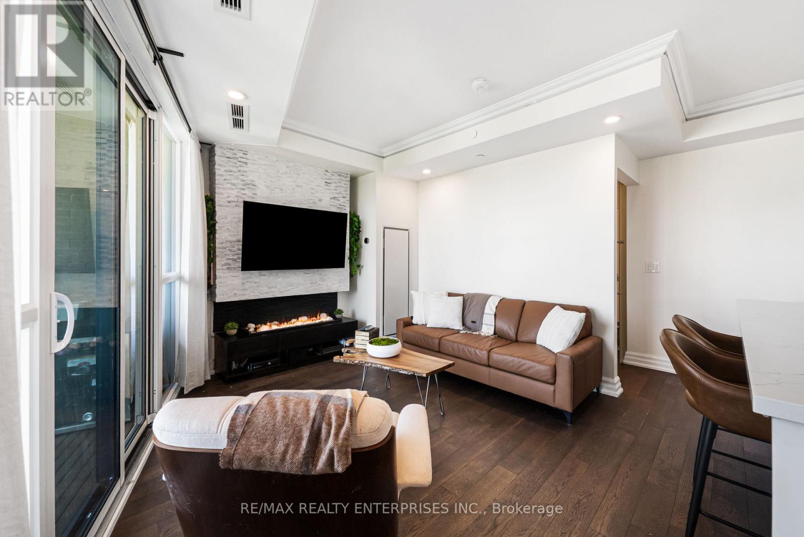 505 - 2060 Lakeshore Road Property Photo 16