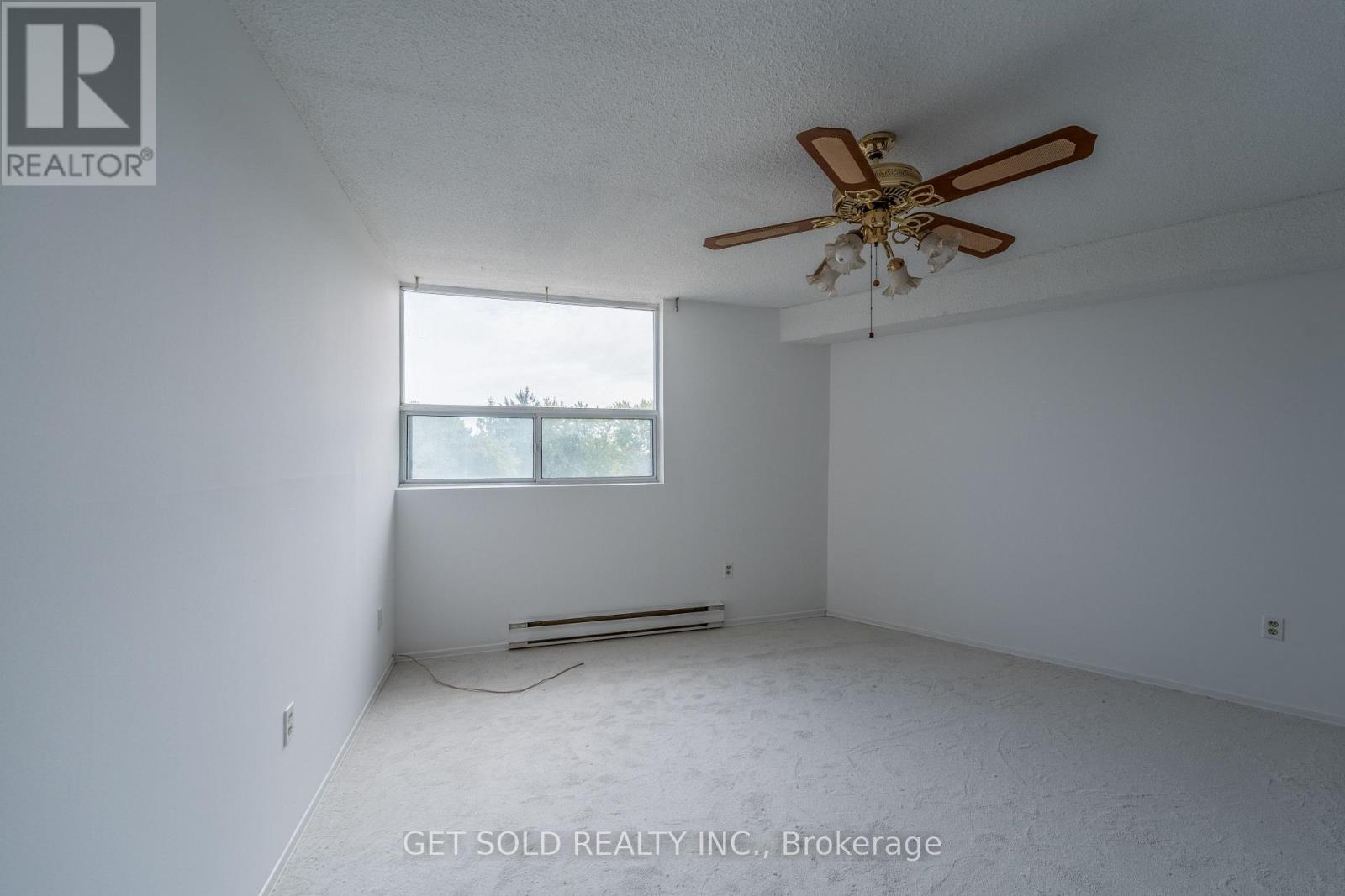 405 - 700 Dynes Road Property Photo 10
