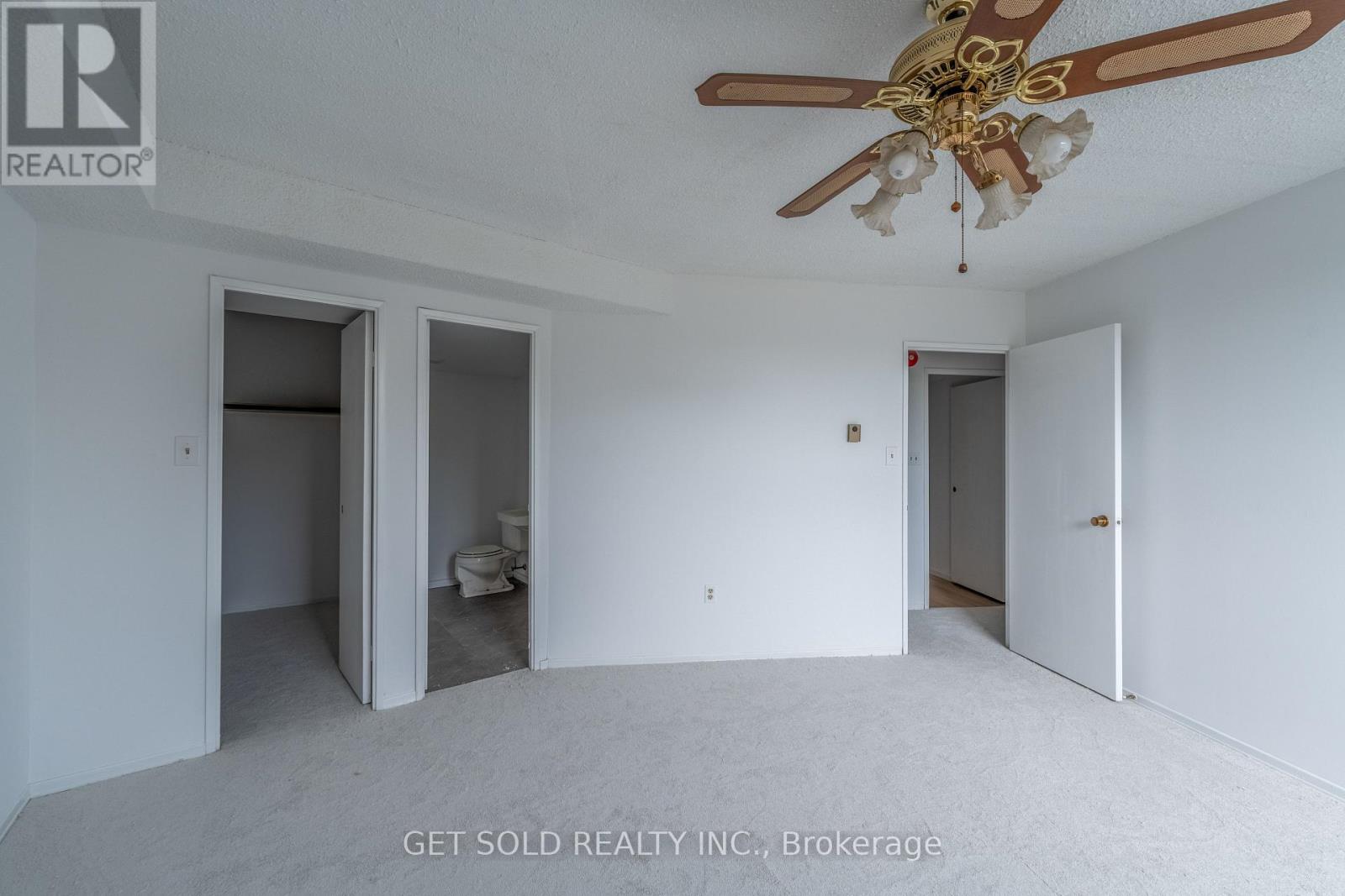 405 - 700 Dynes Road Property Photo 12