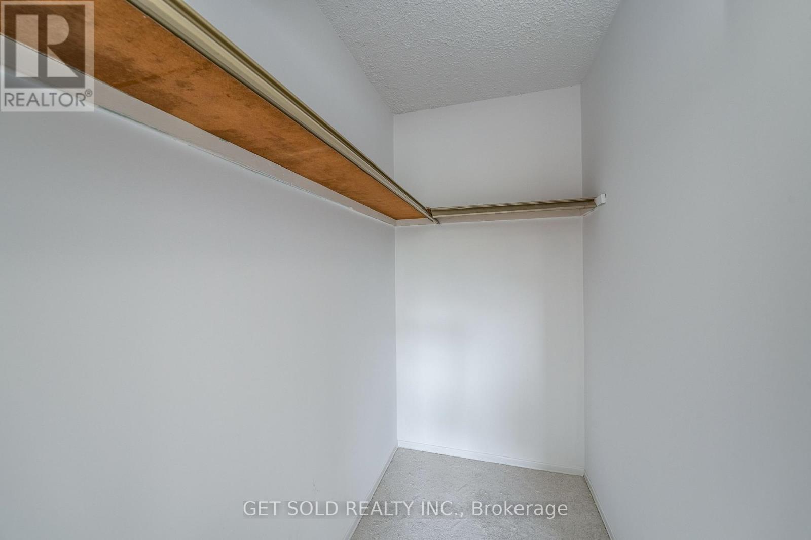 405 - 700 Dynes Road Property Photo 14