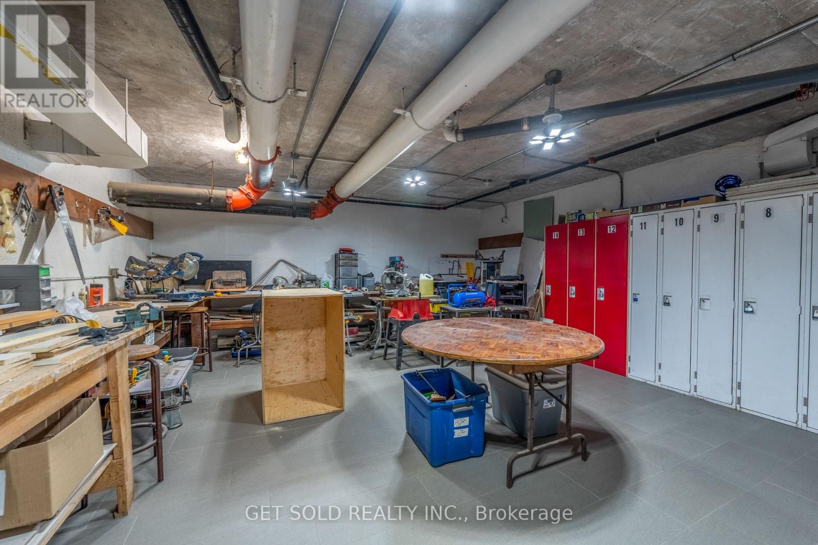 405 - 700 Dynes Road Property Photo 22