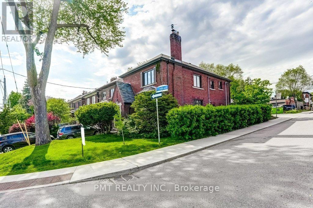 Upper - 2 Larkin Avenue Property Photo 1