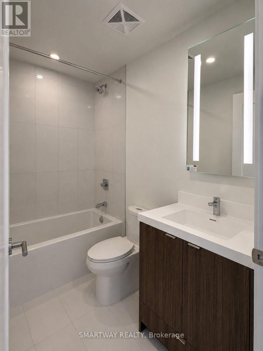 2206 - 60 Central Park Roadway Property Photo 15
