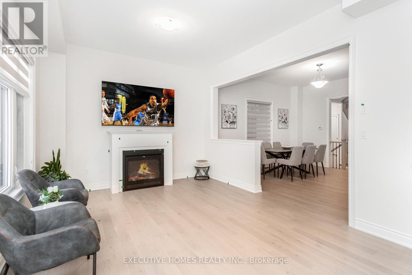 1371 Peony Path Property Photo 7