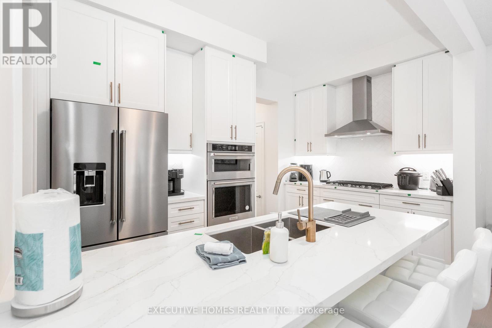 1371 Peony Path Property Photo 14