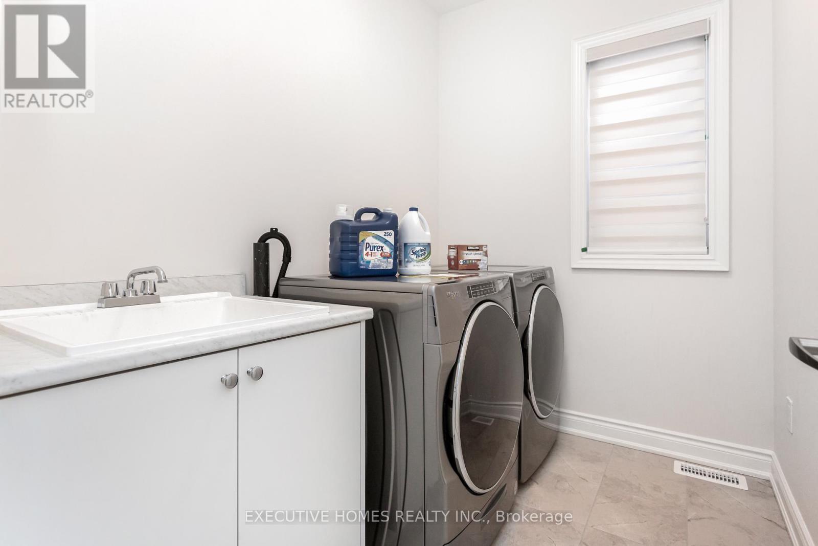 1371 Peony Path Property Photo 38