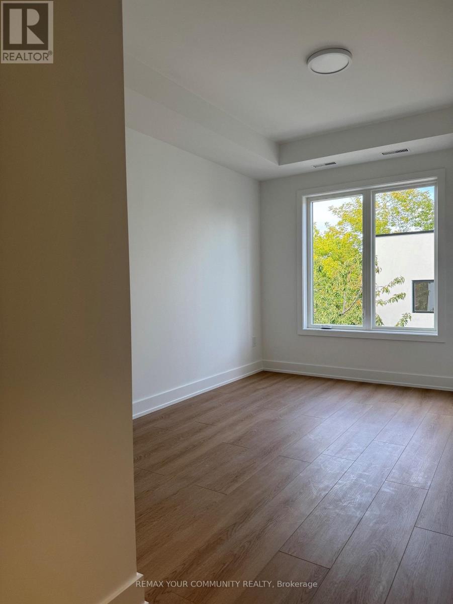 3 - 222 Belgravia Avenue Property Photo 6