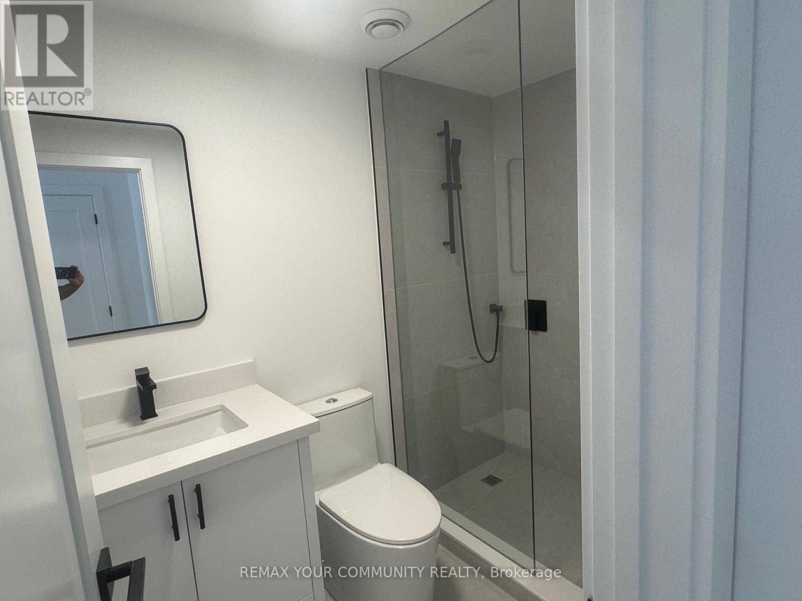 3 - 222 Belgravia Avenue Property Photo 11