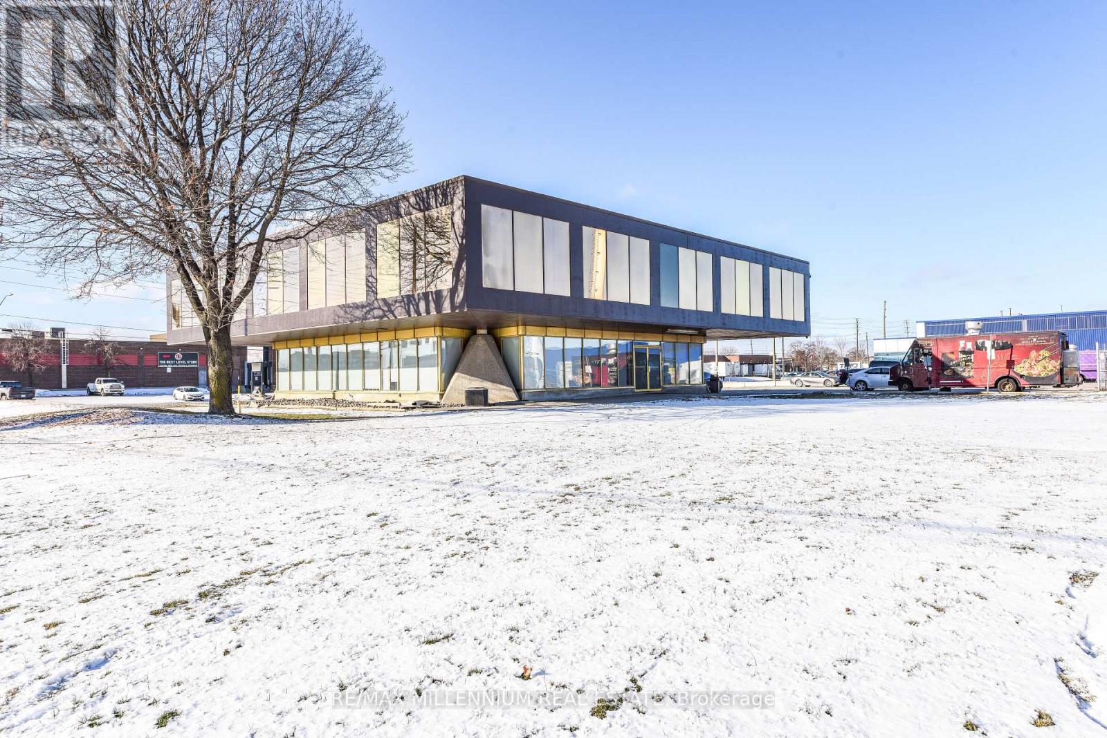 215 - 1300 Steeles Avenue E Property Photo 1