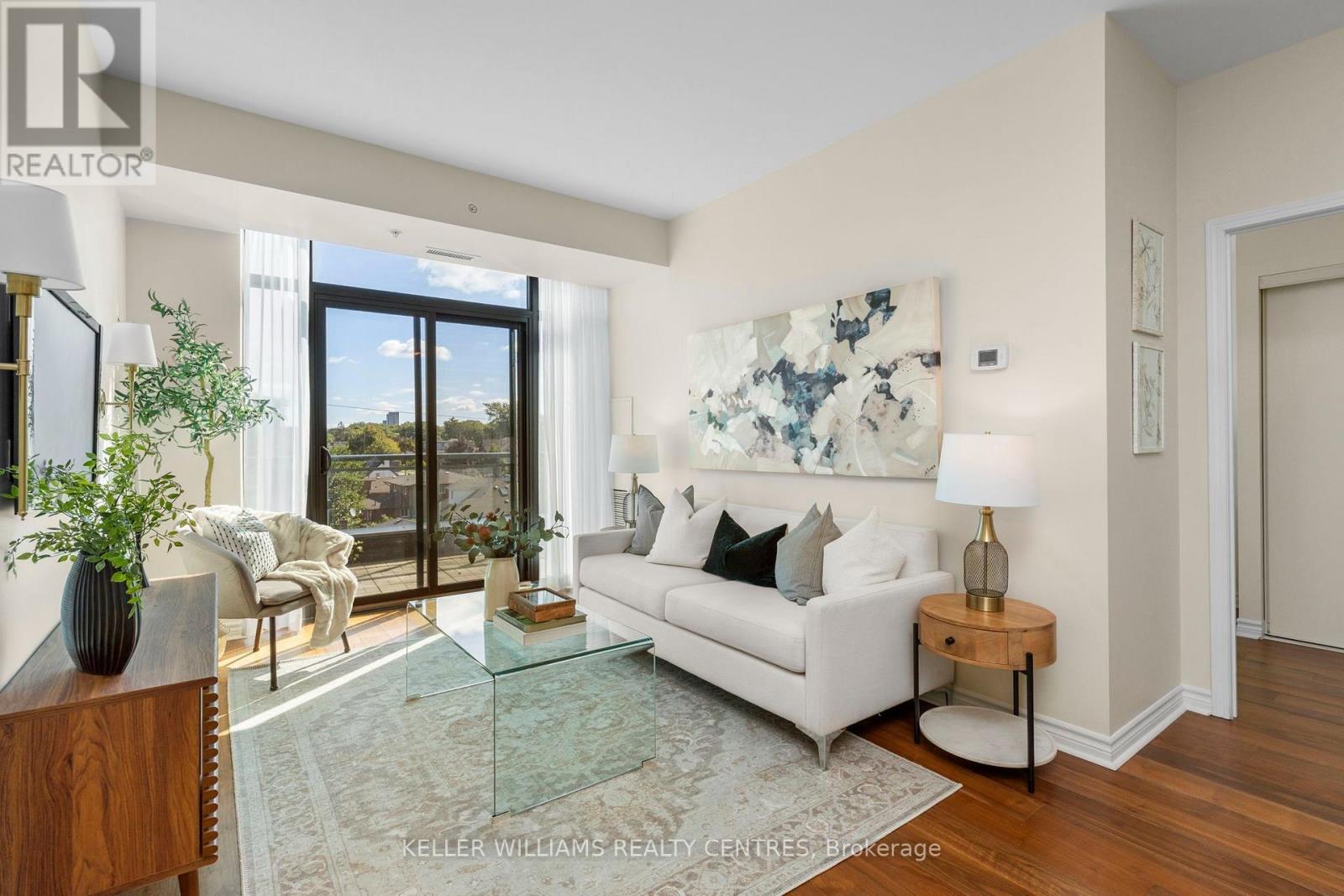 410 - 2522 Keele Street Property Photo 2
