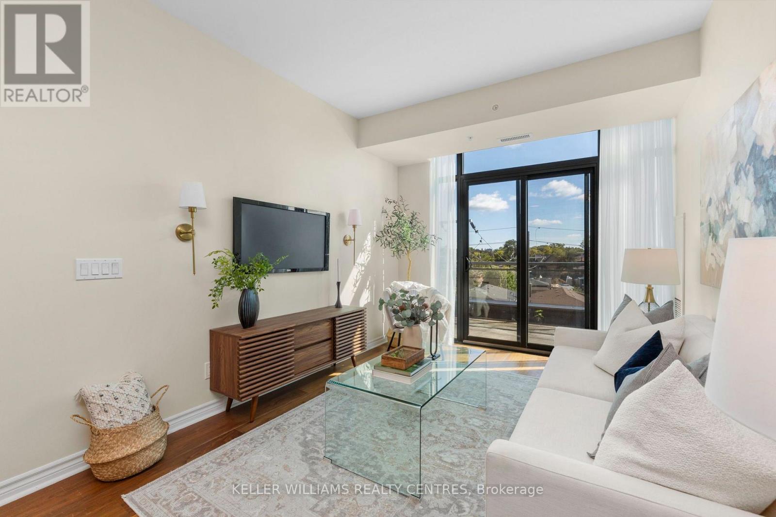 410 - 2522 Keele Street Property Photo 6