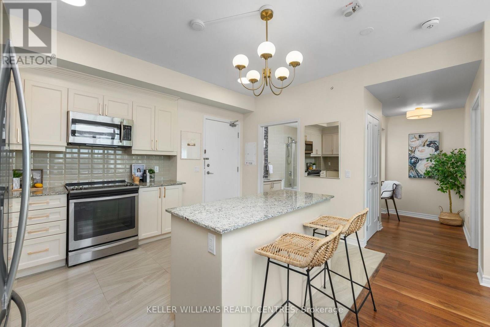 410 - 2522 Keele Street Property Photo 11