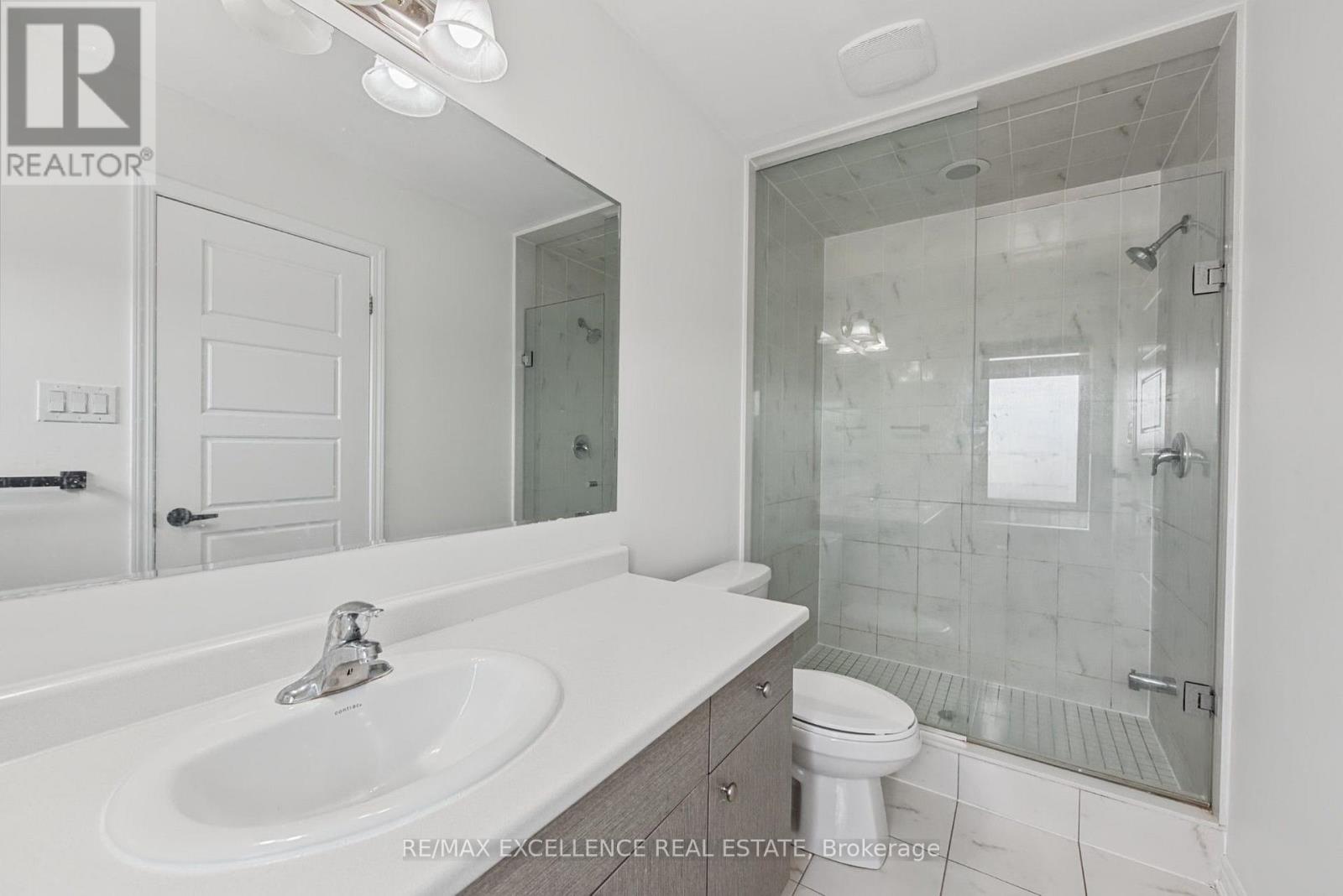 454 Remembrance Road Property Photo 17