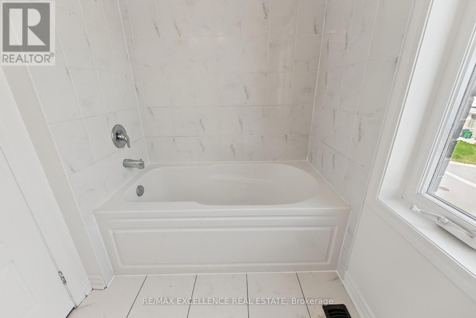 454 Remembrance Road Property Photo 21