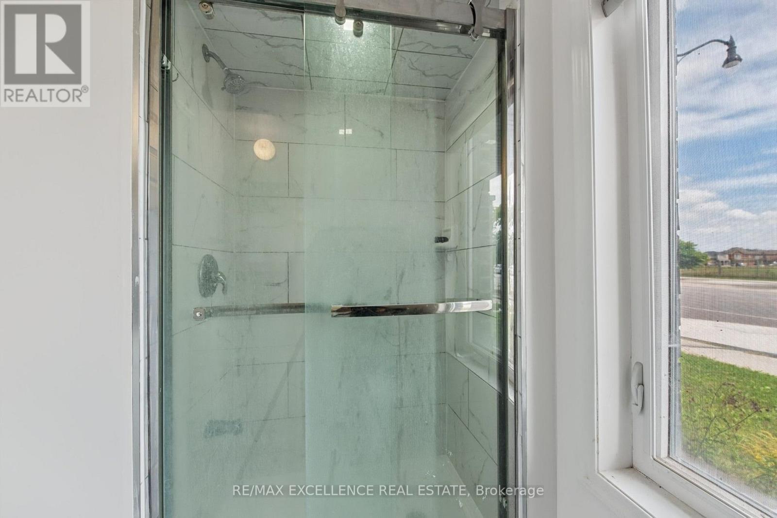 454 Remembrance Road Property Photo 24