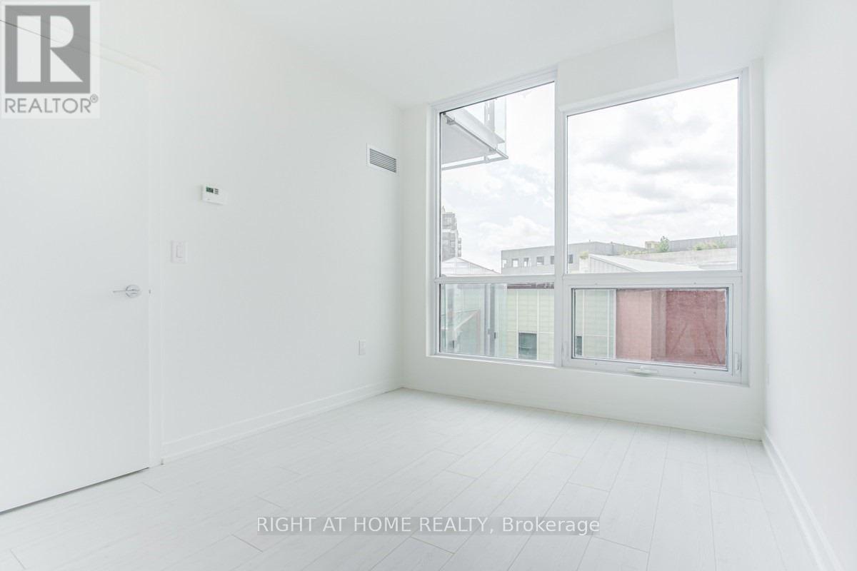 403 - 10 De Boers Drive Property Photo 12