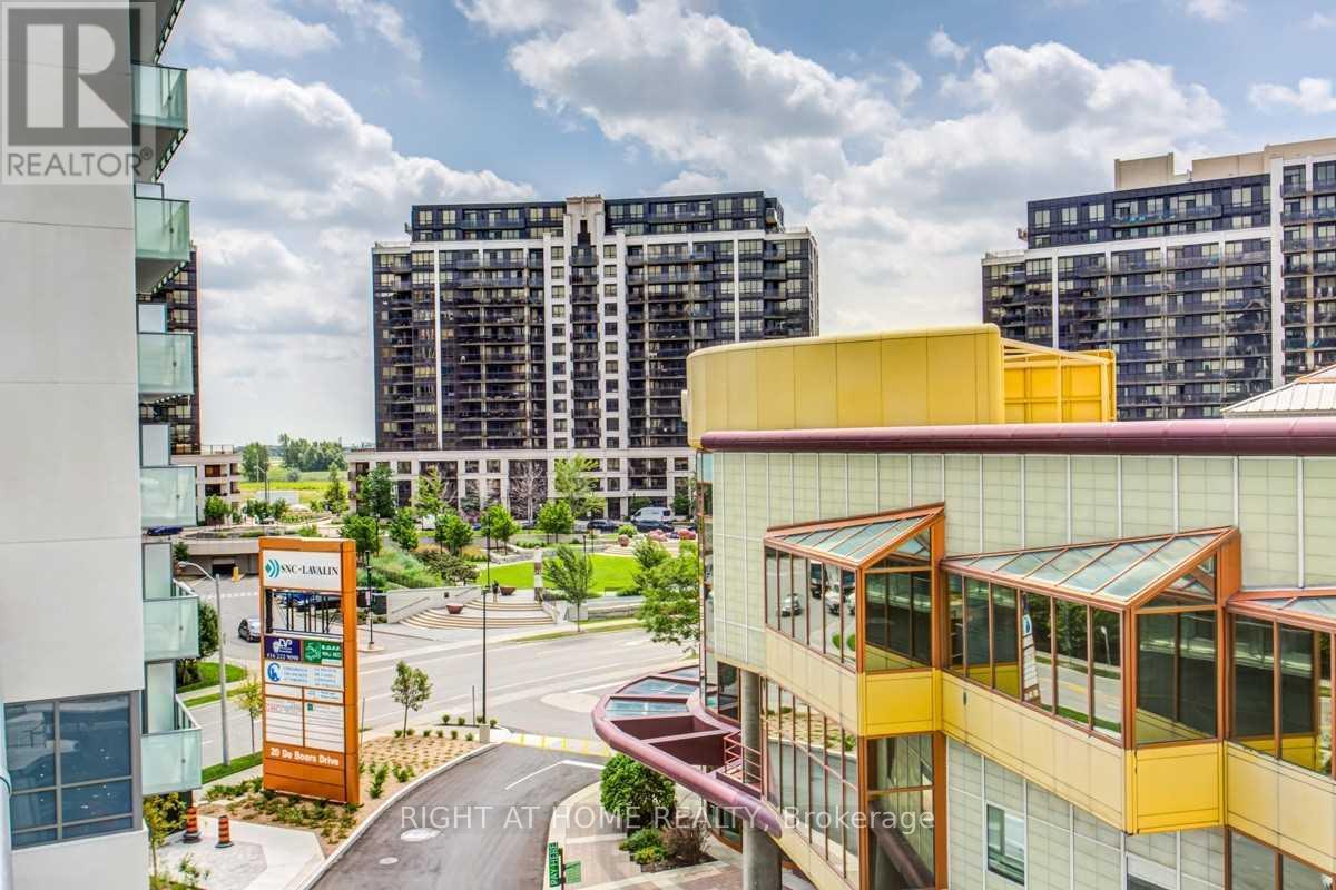 403 - 10 De Boers Drive Property Photo 15