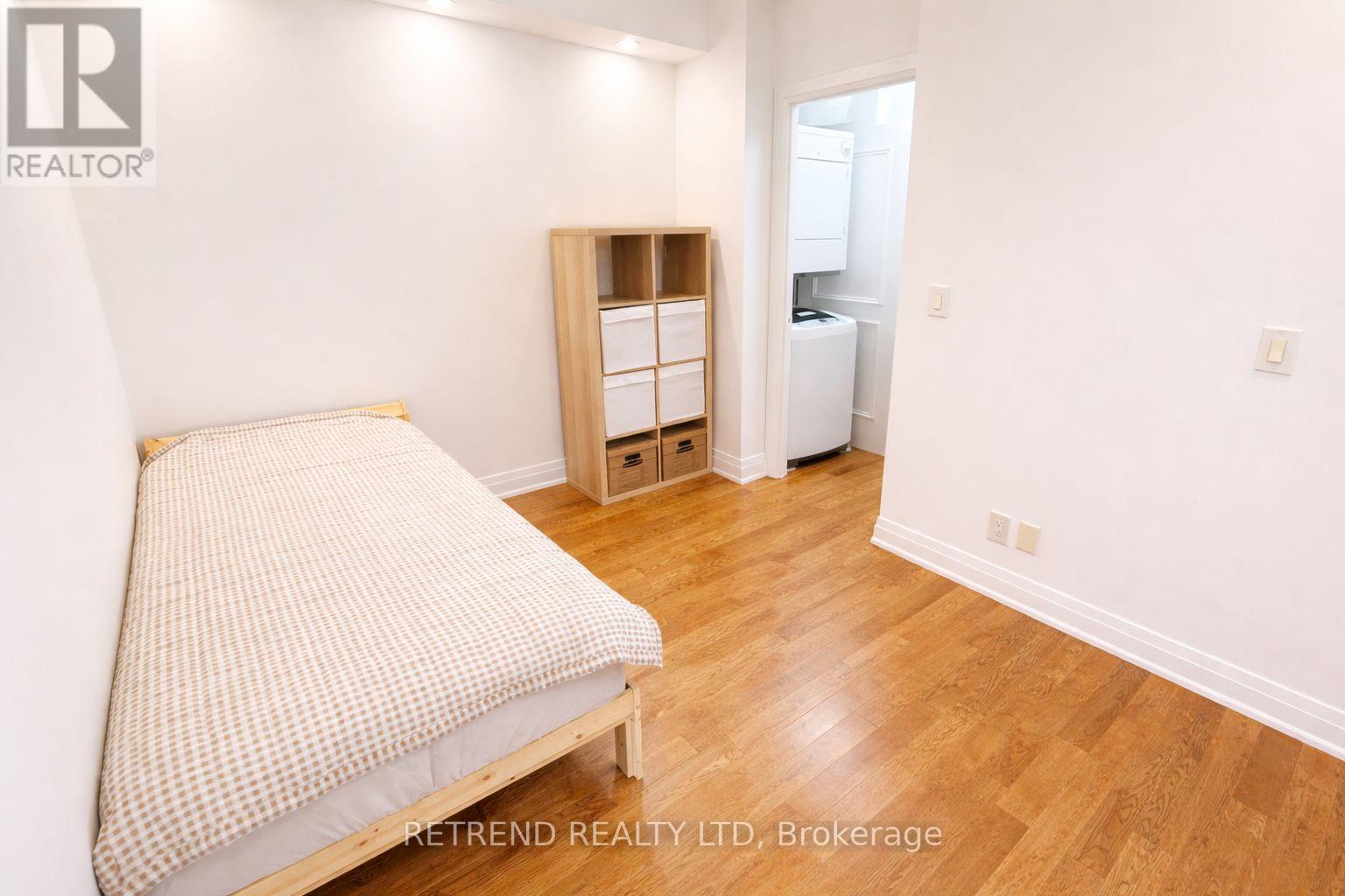 205 - 2737 Keele Street Property Photo 4