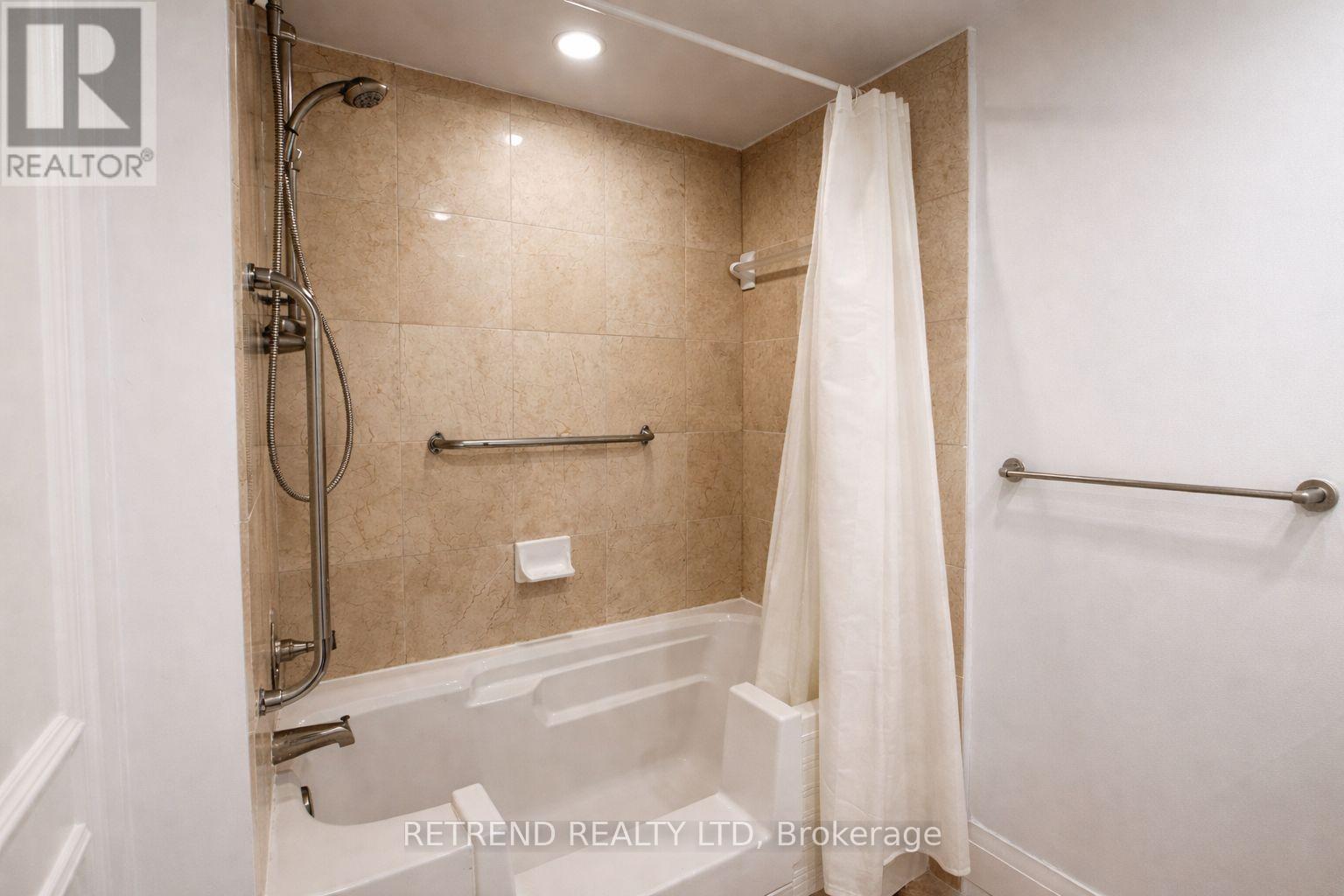 205 - 2737 Keele Street Property Photo 9