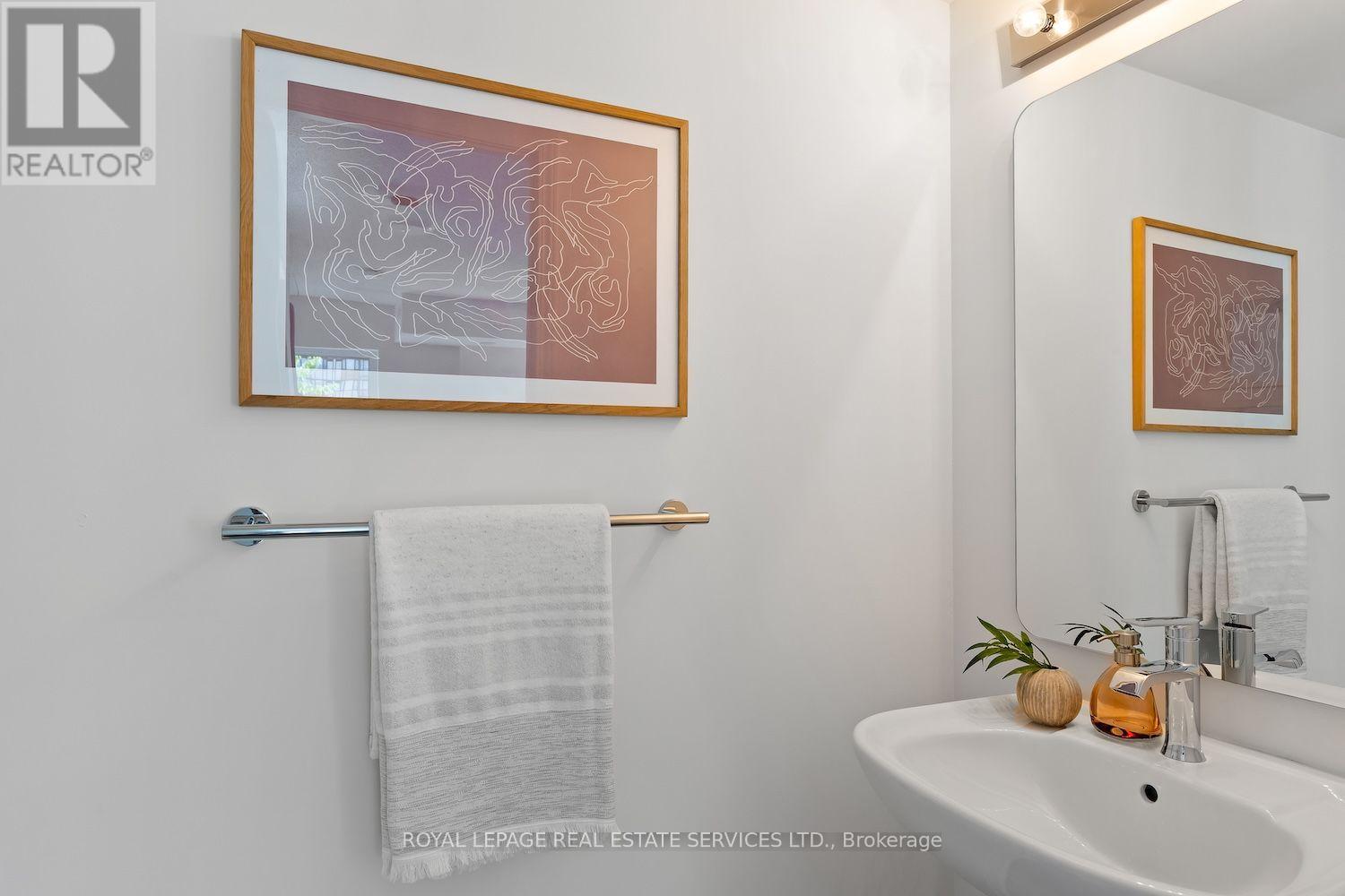 227 - 7 Foundry Avenue Property Photo 17
