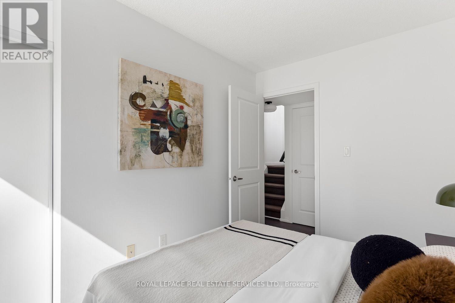 227 - 7 Foundry Avenue Property Photo 25