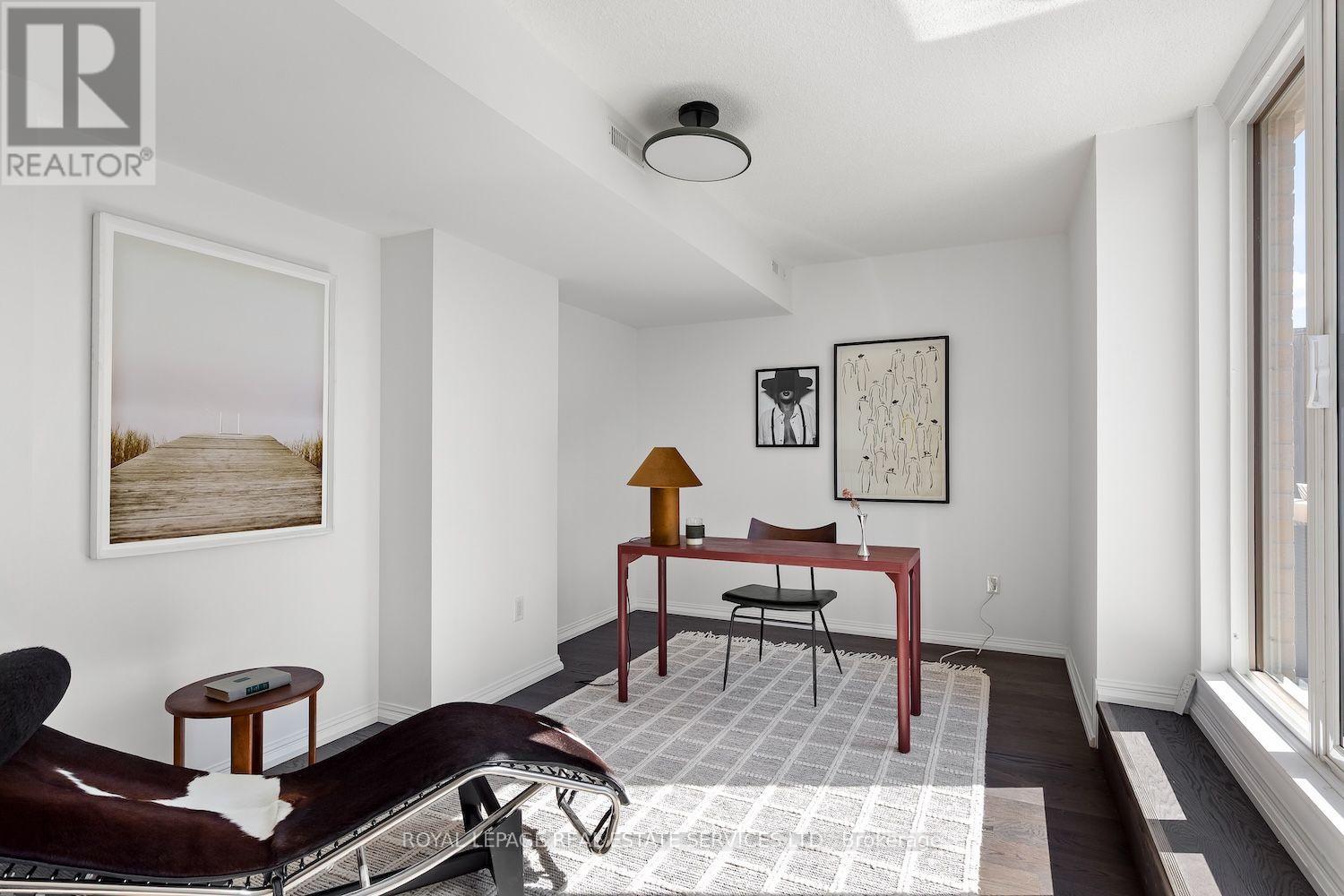 227 - 7 Foundry Avenue Property Photo 26