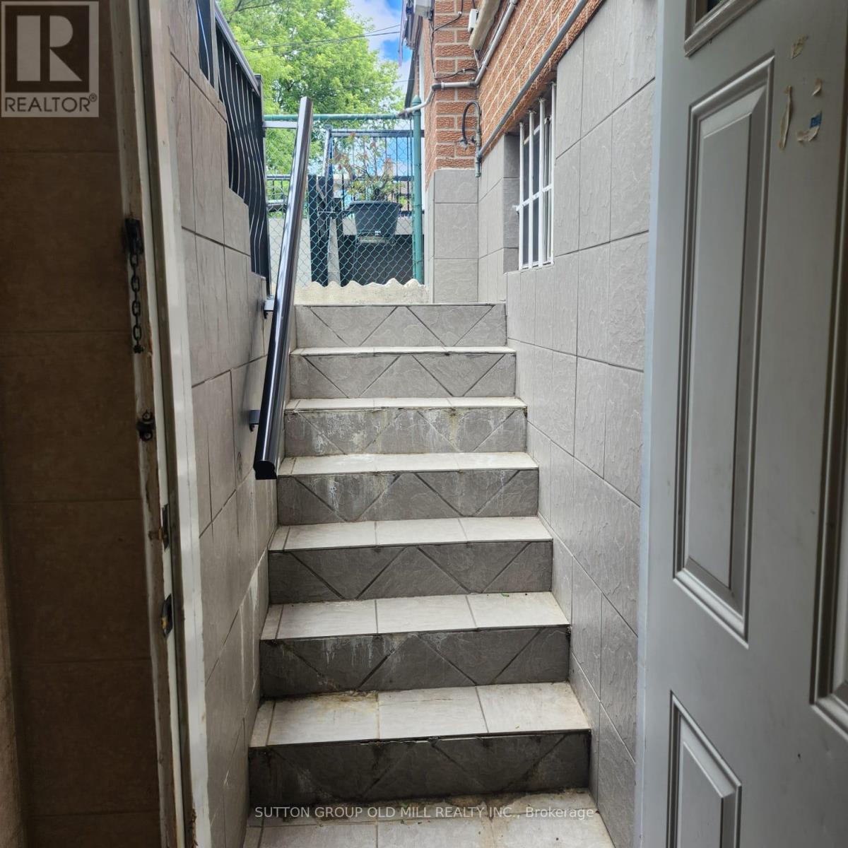 194 Beta Street Property Photo 23