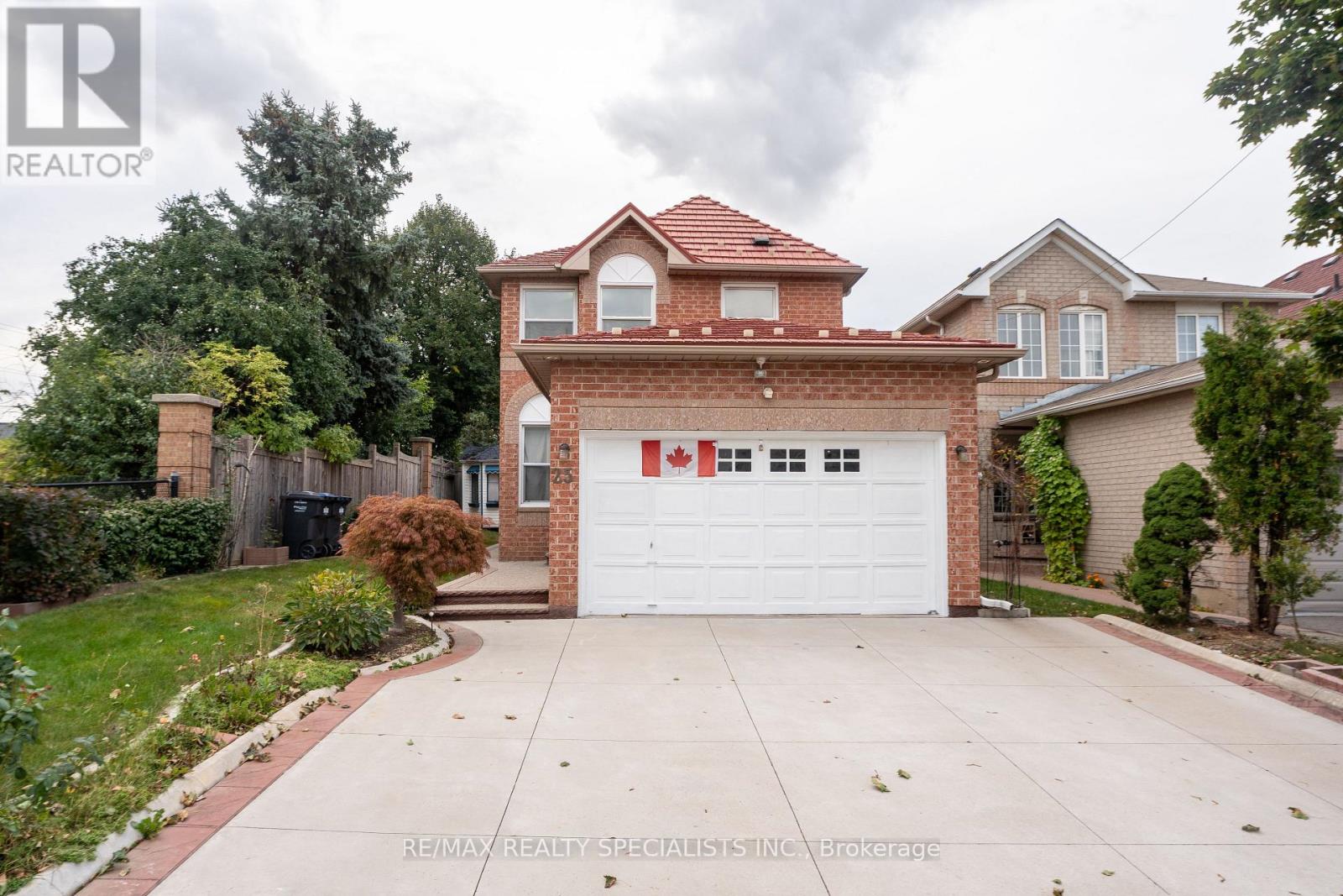 25 CARABRAM COURT Property Photo 1